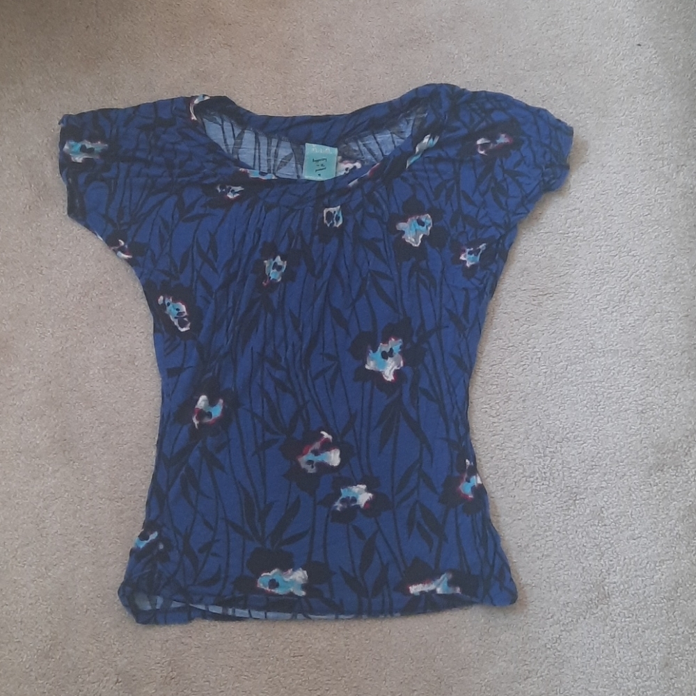 Floral top